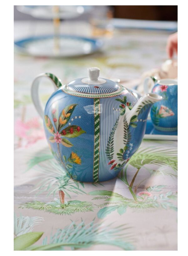 pip teapot blue